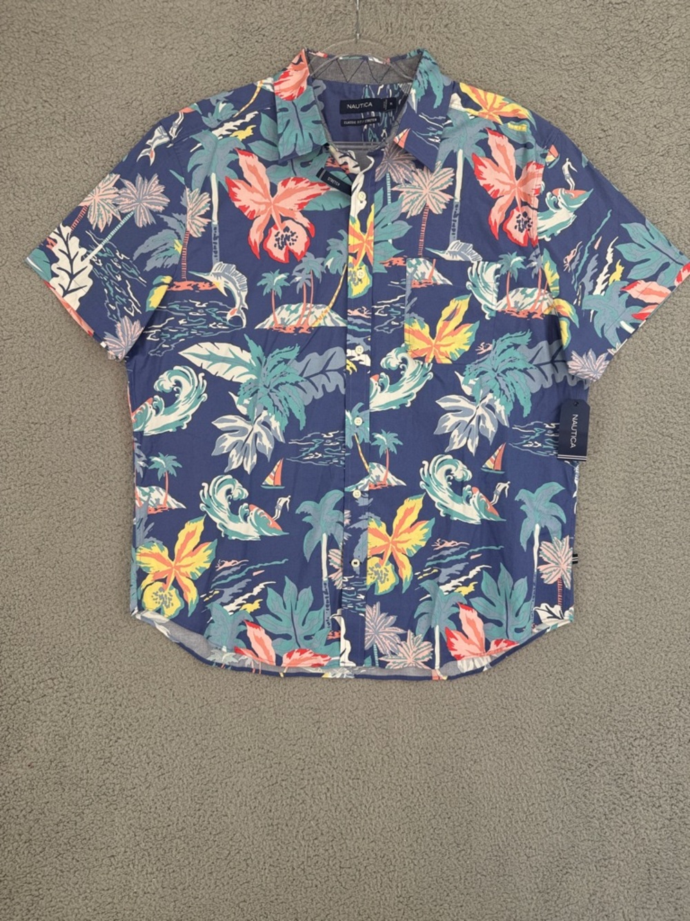 Nautica Men’s XL short sleeve button up shirt beach Navy Tropical Floral Pocket